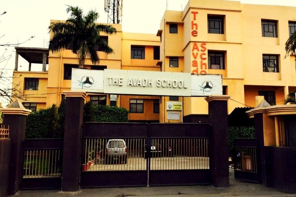 The Avadh School