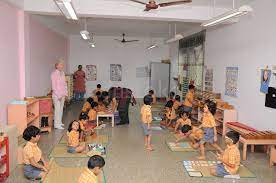 Vruksha Montessori 