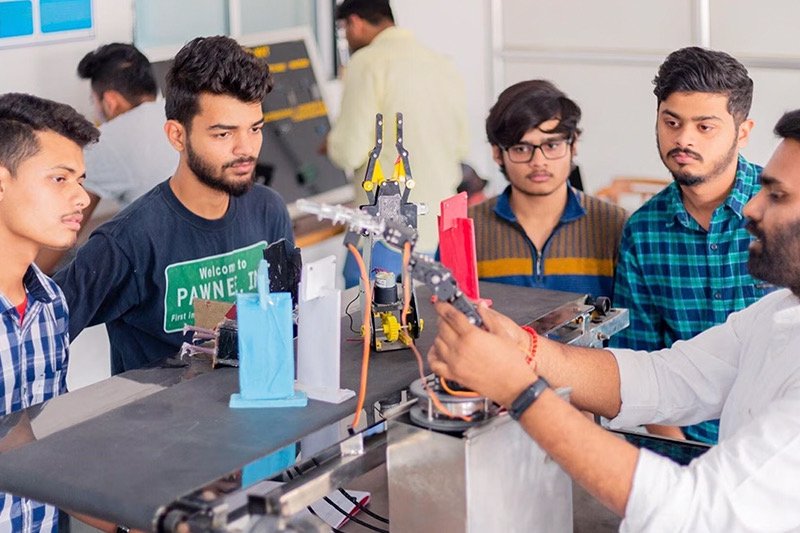 Parul University's M.Tech Program Inspiring Technological Innovation and Industry-Relevant Education