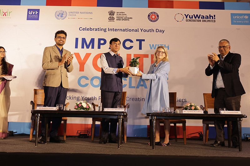 Empowering India’s Future: Dr. Mansukh Mandaviya’s Keynote at Youth Conclave 2024