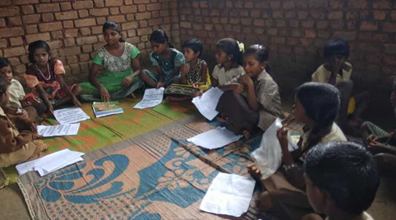 In this village near Mumbai, school teacher uses currency notes, colour pencils to teach maths amid pandemic