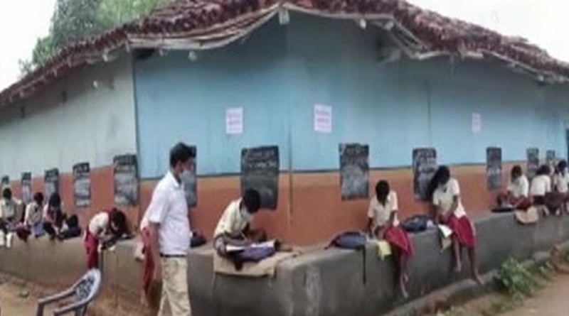 Teachers in Jharkhand’s Dumka turn village into classroom