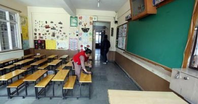 Reopen colleges then schools, says edu adviser