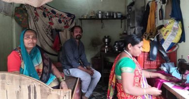 Urban poverty in Mumbai: Salaries gone, rents unpaid