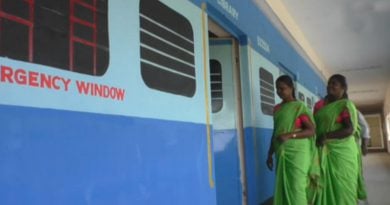 Govt school teachers paint veranda as train compartments