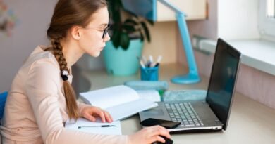 Leveraging online education to make the learning process conducive for students