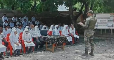 Indian Army organizes lecture on 'how to join Indian Army' in Ramban village